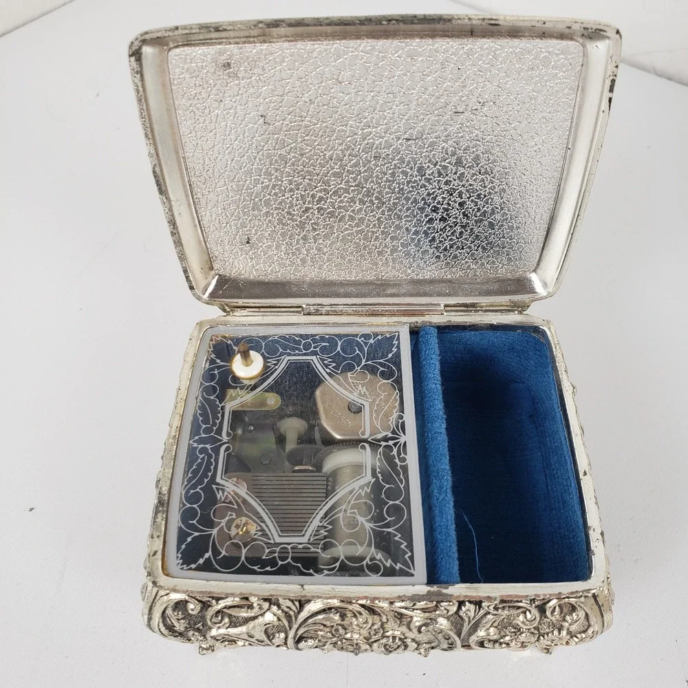 Vintage Linden Silver Tone Rose Cameo Musical Jewelry Box Memory Made in Japan